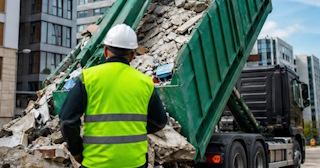 Вывоз строительного мусора в Рузаевке: услуги лицензированной компании — ПроМусор